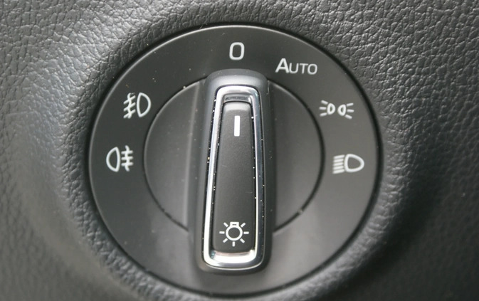 Skoda Superb cena 106900 przebieg: 54499, rok produkcji 2019 z Świerzawa małe 704